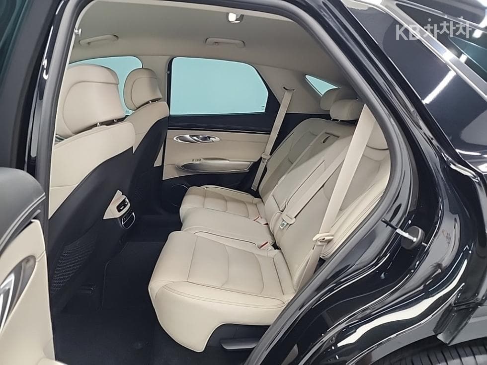 Genesis GV70Gasoline 2.5T AWD - 12