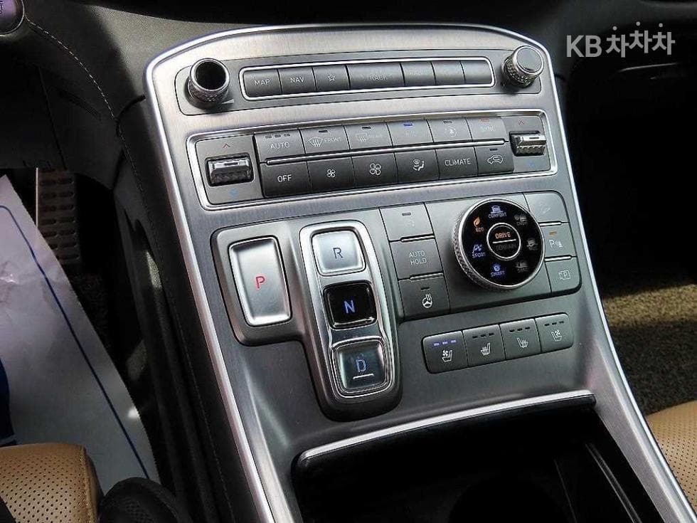 Hyundai The New (facelift) Santa Fe TMGasoline 2.5T 4WD Calligraphy - 11