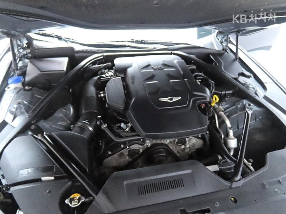 Genesis G803.8 GDI AWD Premium Luxury - 8