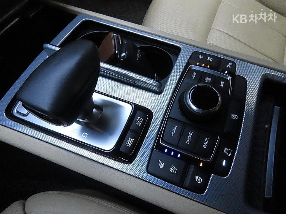Genesis G803.8 GDI AWD Premium Luxury - 9
