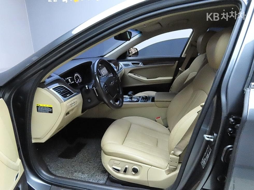 Genesis G803.8 GDI AWD Premium Luxury - 10
