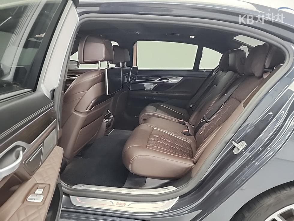 BMW 7시리즈 (G11)740Li xDrive Design Pure Excellence - 12