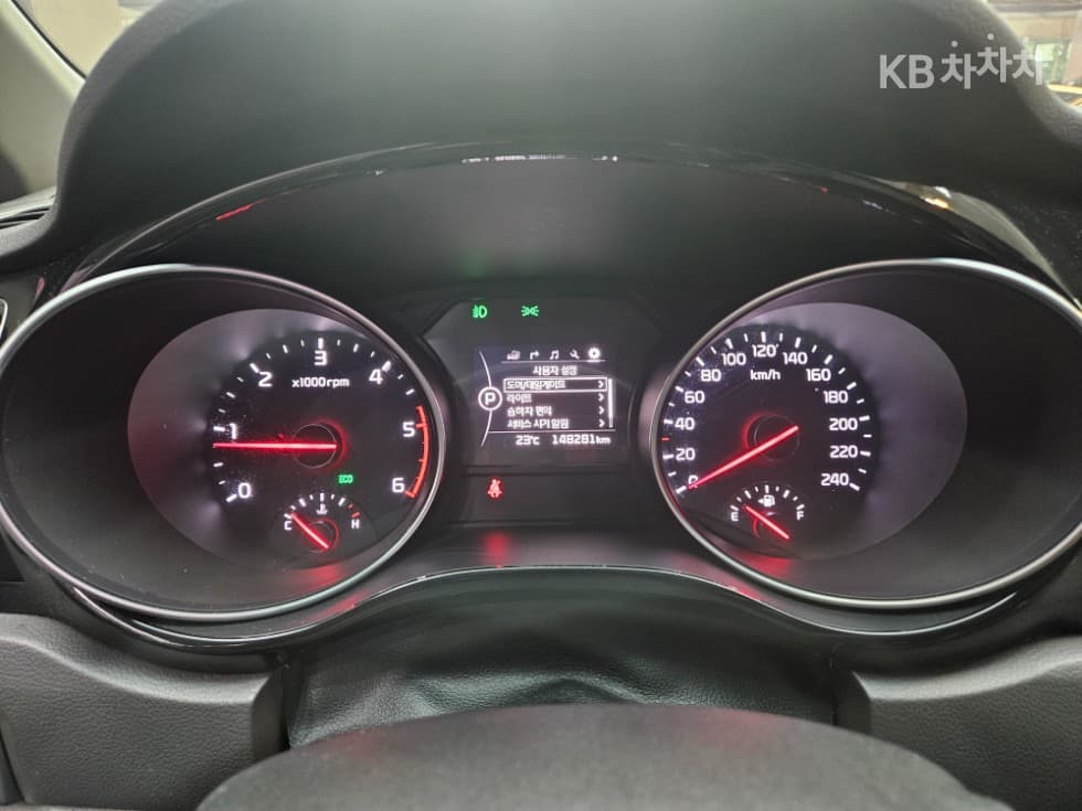 Kia All New Carnival9-seater 2.2 Diesel Prestige - 5