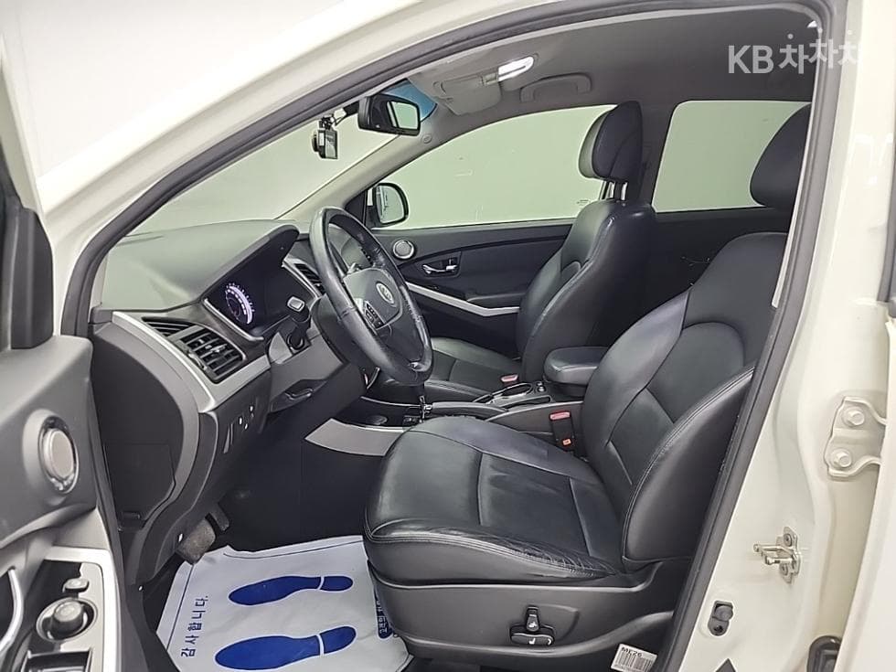 КейДжи Мобилити Нов코란도 C2.2 DX 2WD - 11