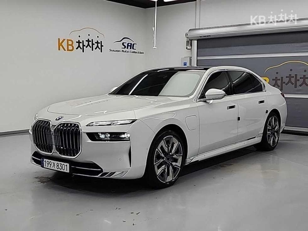 BMW 7시리즈(G70) 750e xDrive DPE Executive - Image 1