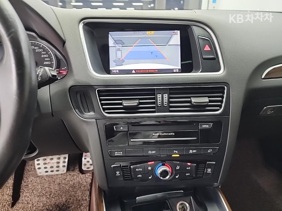 Audi Q535 Turbo Diesel Injection 콰트로 Dynamic 8R - 10