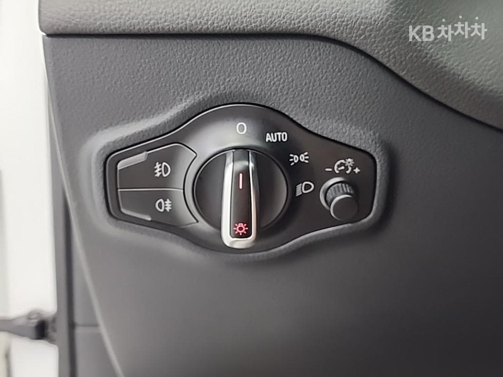 Audi Q535 Turbo Diesel Injection 콰트로 Dynamic 8R - 17