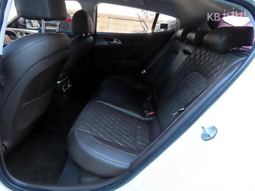Киа Stinger Майстор2.5L бензин Турбо 4x4 Masters - 6