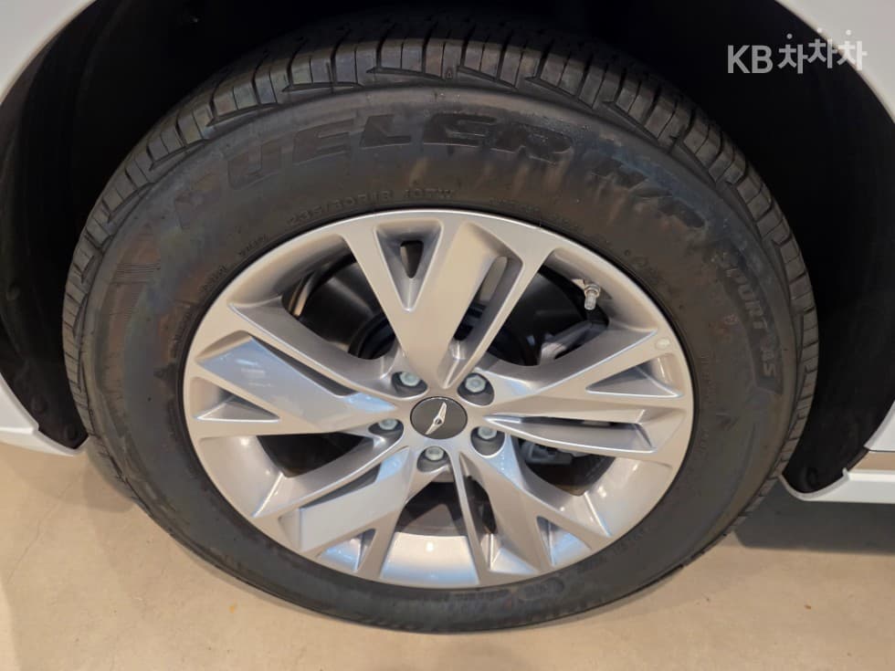 Дженезис GV70Бензин 2.5T 2WD - 25