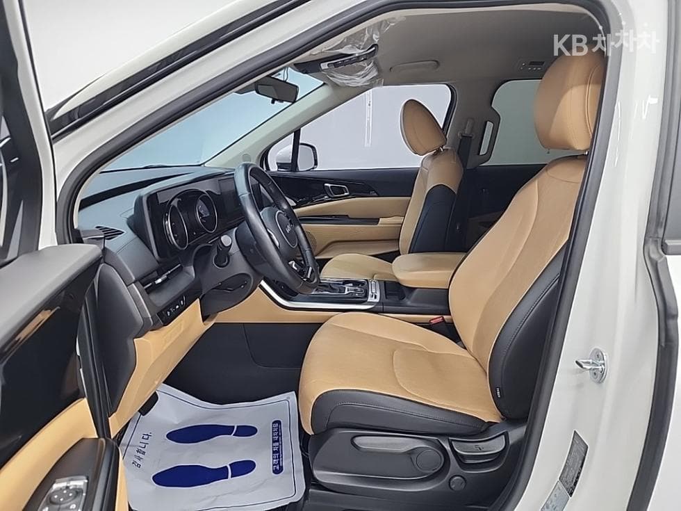 Kia Carnival 4th generationD2.2 9-seater Prestige - 11