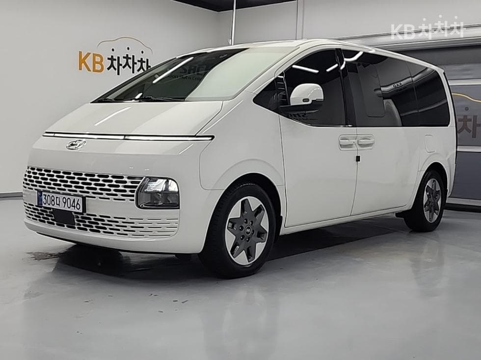Хюндай Staria 2.2 Турер 9 AWD Modern - Image 1