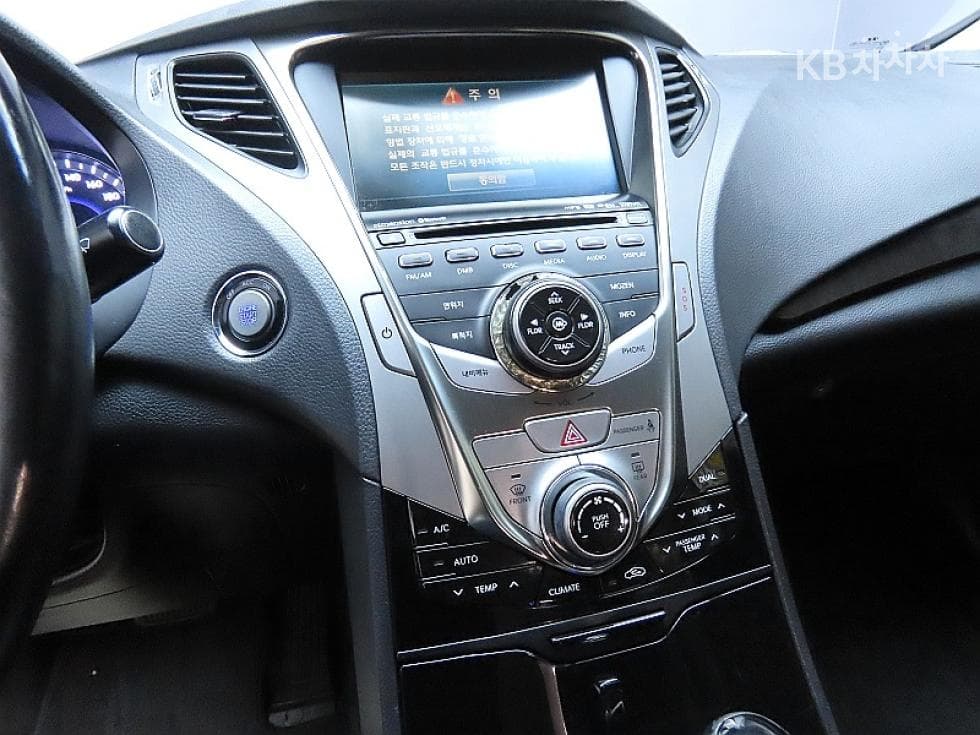 Hyundai Grandeur (Azera)HGHG300 프라임 - 16
