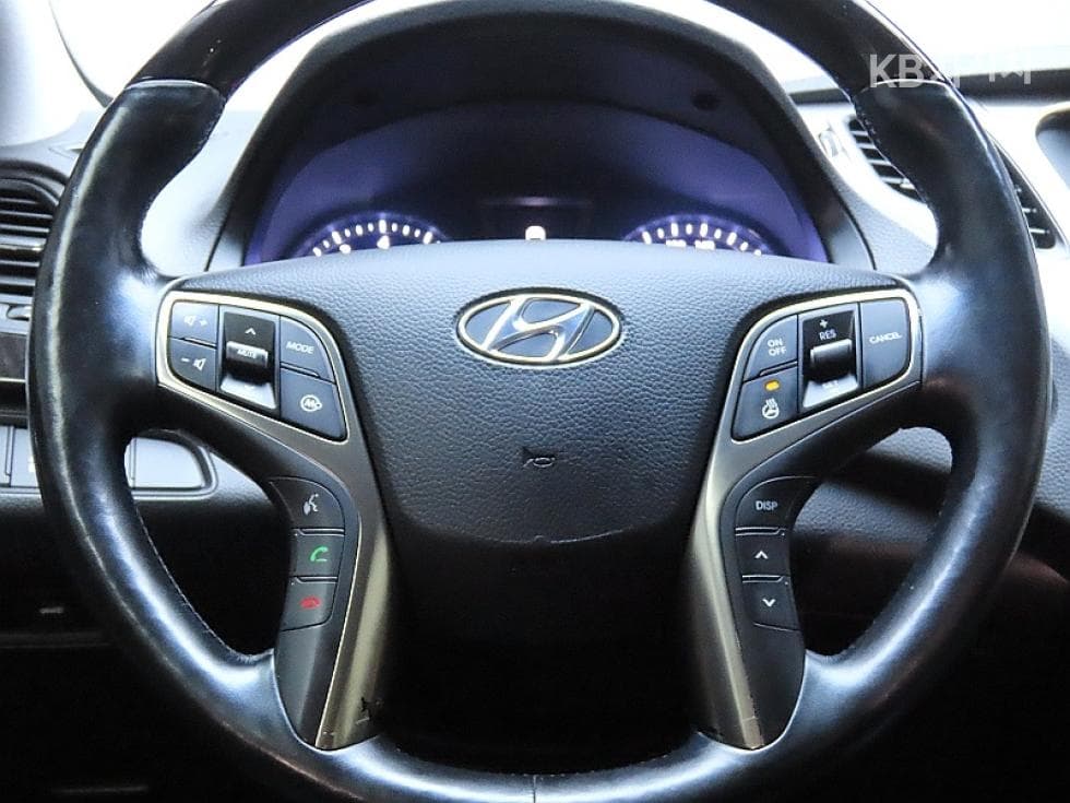 Hyundai Grandeur (Azera)HGHG300 프라임 - 17