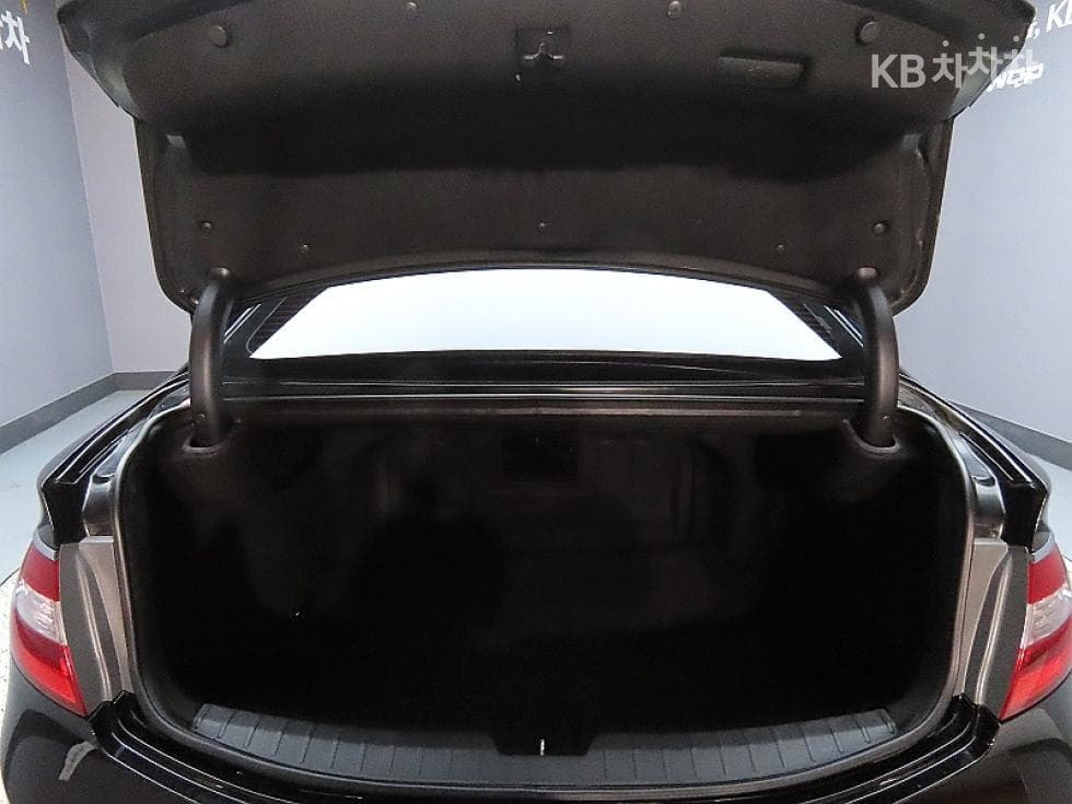Hyundai Grandeur (Azera)HGHG300 프라임 - 19