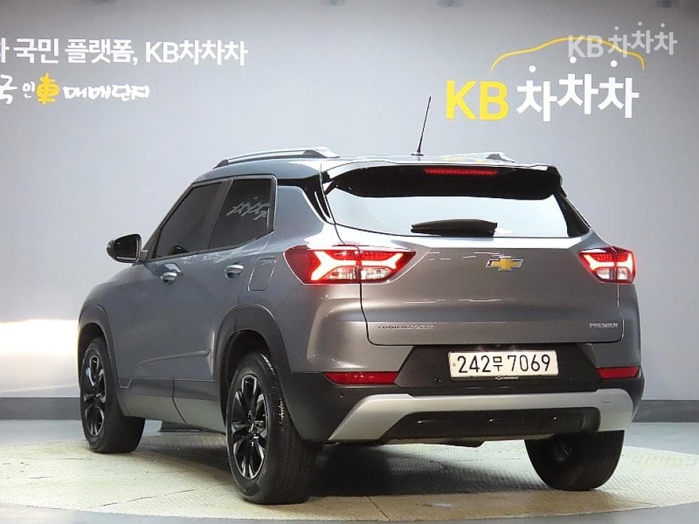 GM Korea Trailblazer1.35 Gasoline 2WD Premier - 4