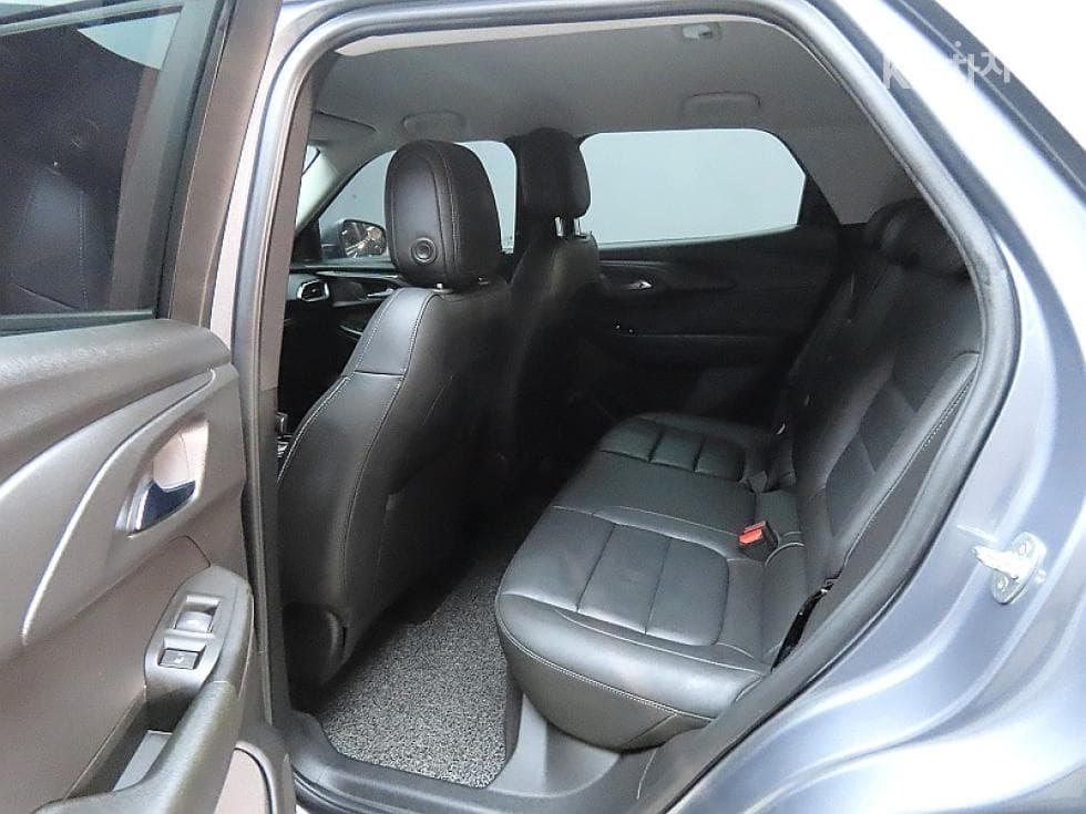 GM Korea Trailblazer1.35 Gasoline 2WD Premier - 11