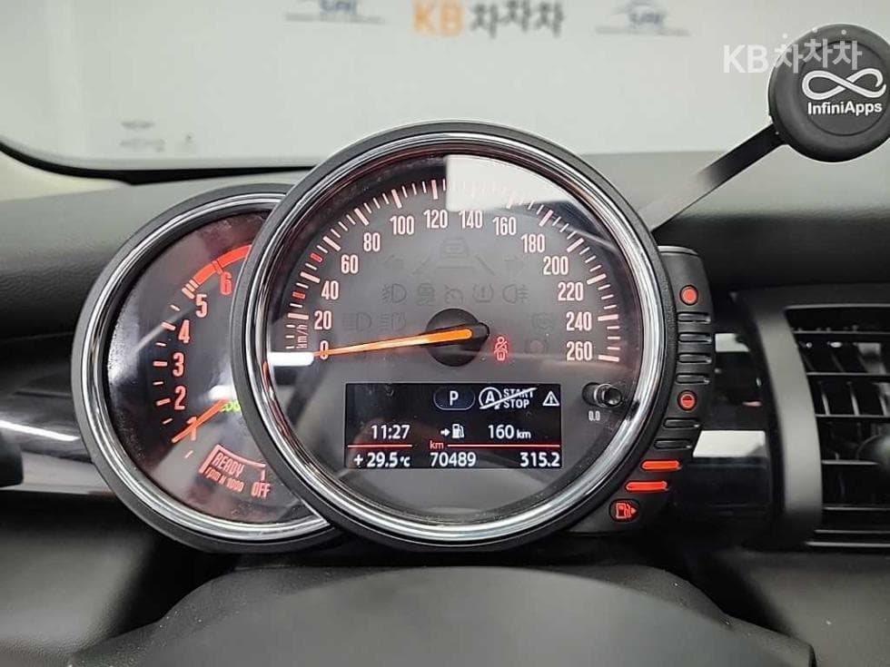 Mini Cooper 3도어D 1.5 하이트림 - 7