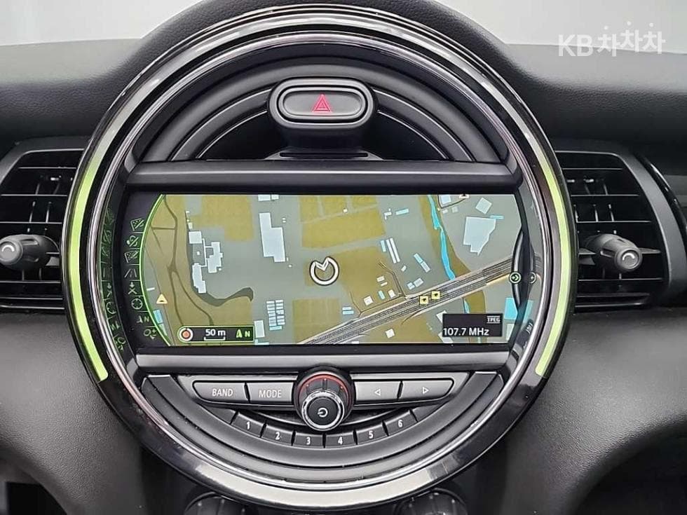 Mini Cooper 3도어D 1.5 하이트림 - 15