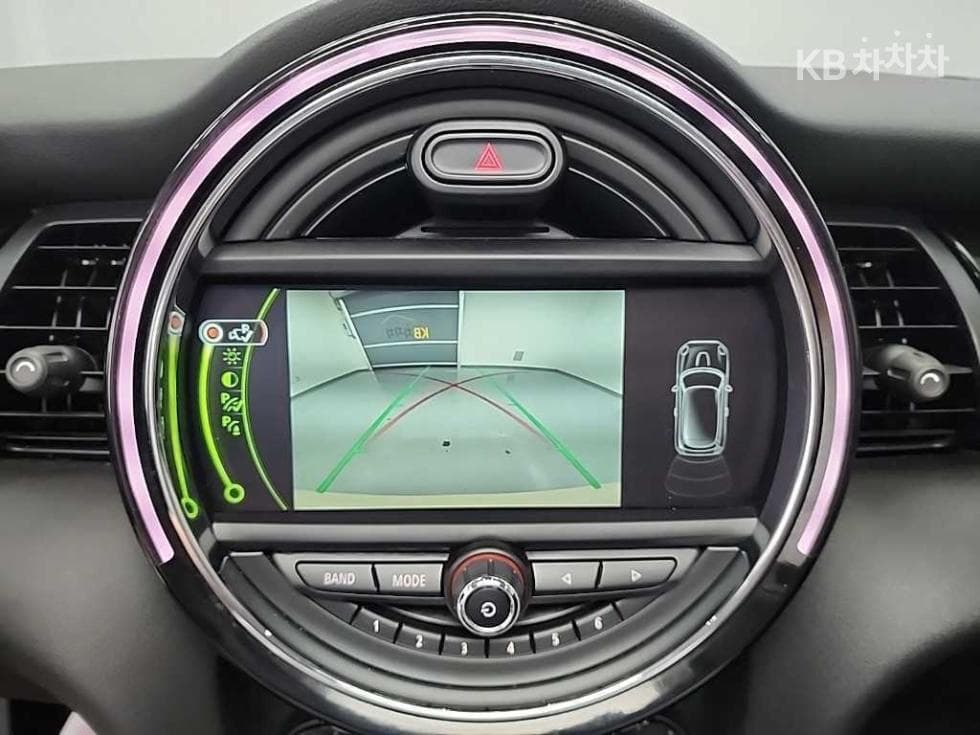 Mini Cooper 3도어D 1.5 하이트림 - 16