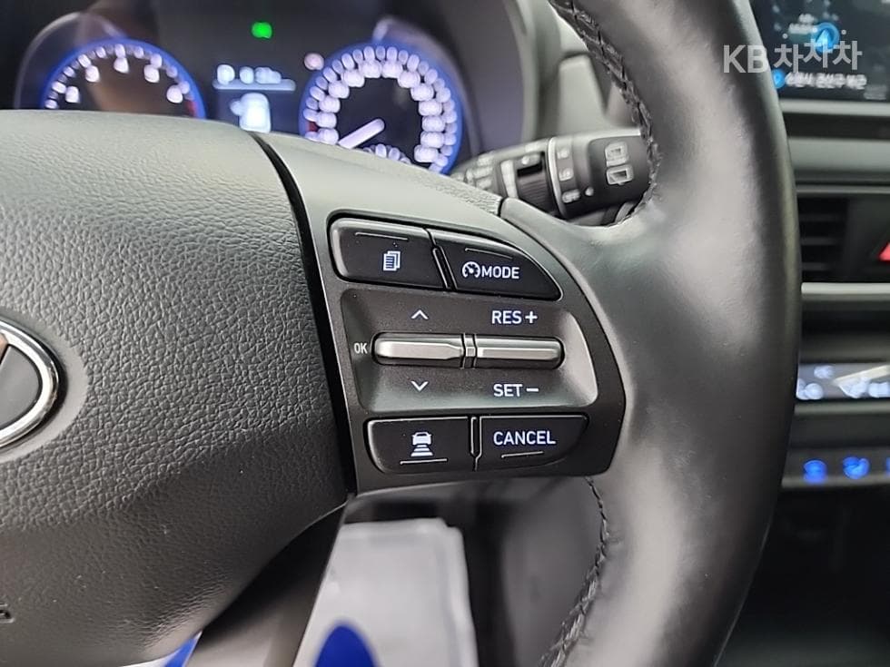 Хюндай Kona1.6 Турбо Modern초이스 - 16