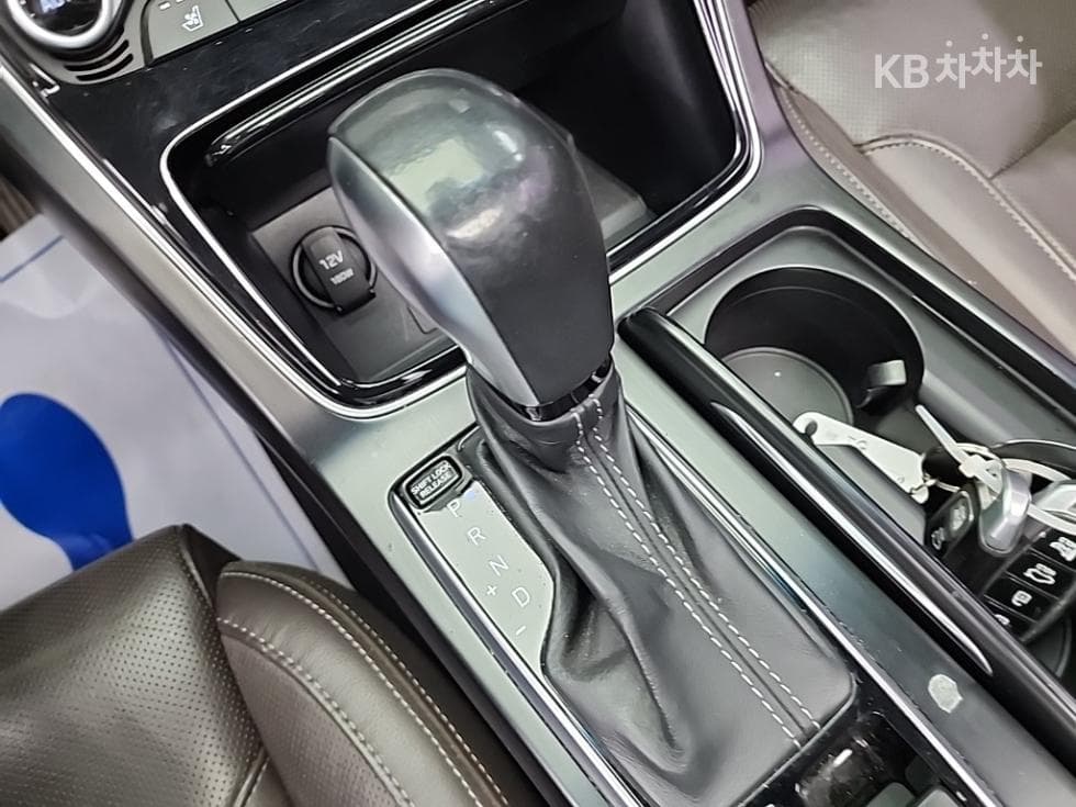 Hyundai Grandeur (Azera)IGRental car 3.0 LPi Modern Standard - 8
