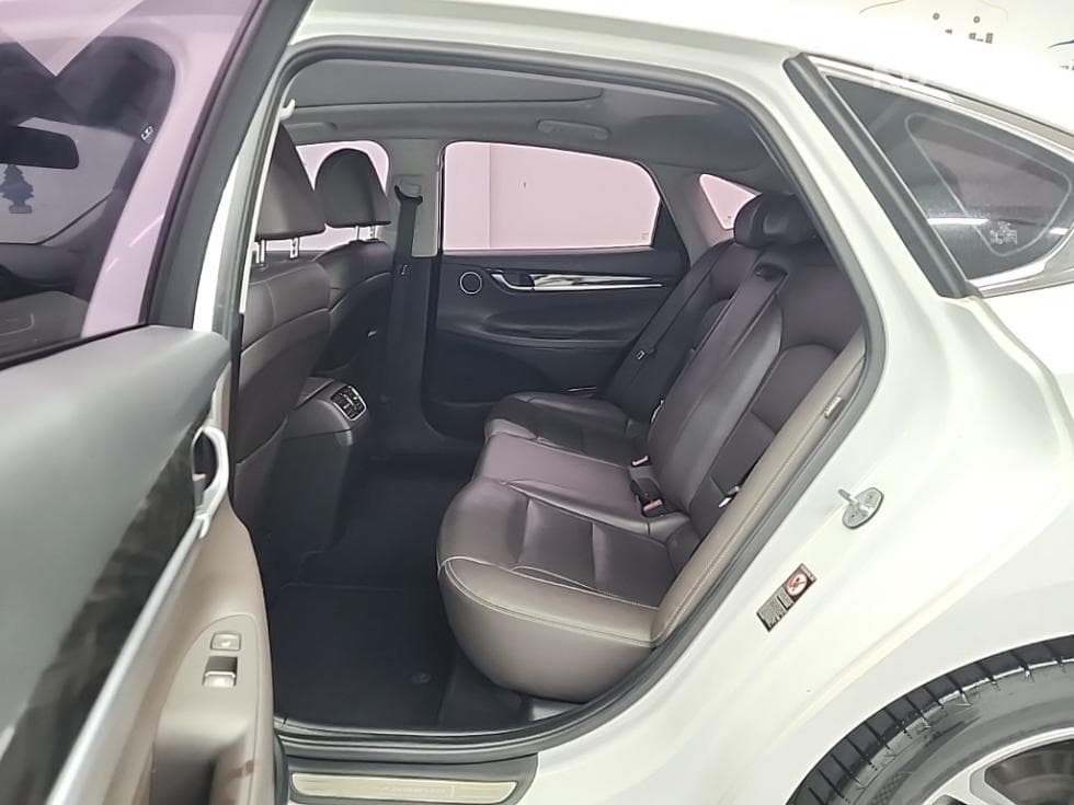 Hyundai Grandeur (Azera)IGRental car 3.0 LPi Modern Standard - 12