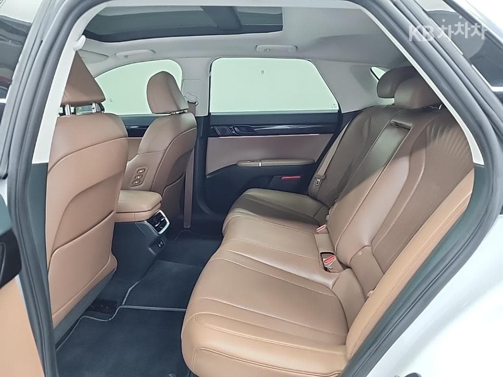 Хюндай Ди Всеново Grandeur (Azera) Хибрид1.6 Турбо Бензин Exclusive - 12