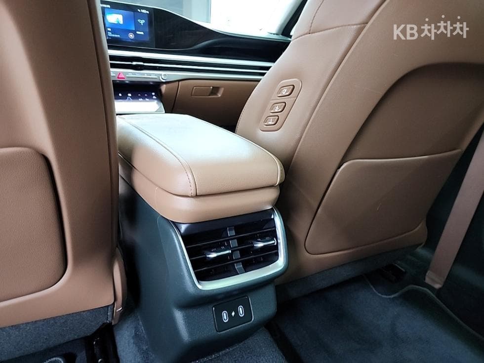 Хюндай Ди Всеново Grandeur (Azera) Хибрид1.6 Турбо Бензин Exclusive - 13