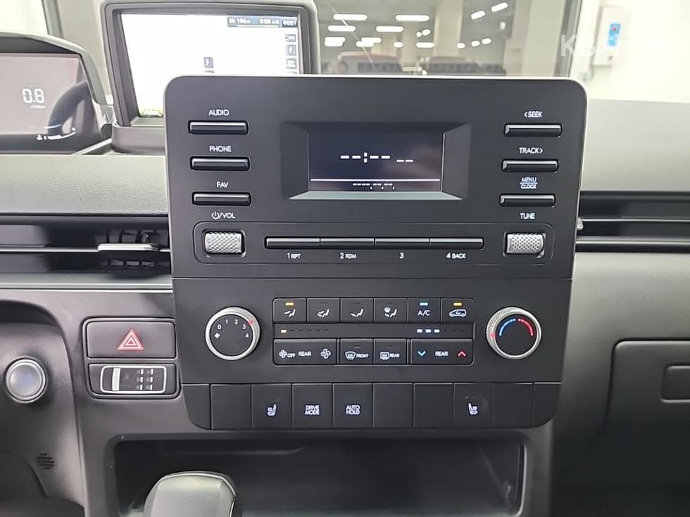 Хюндай Staria2.2 Турер 9 AWD Modern - 10