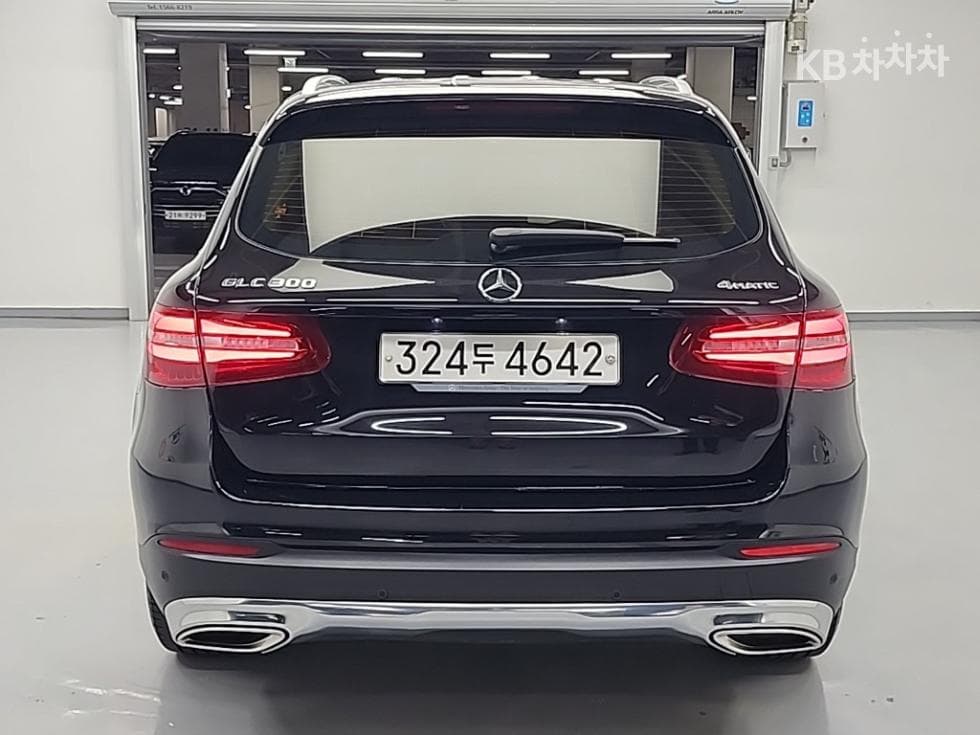 Mercedes-Benz GLC(X253)300 4Matic Standard - 3