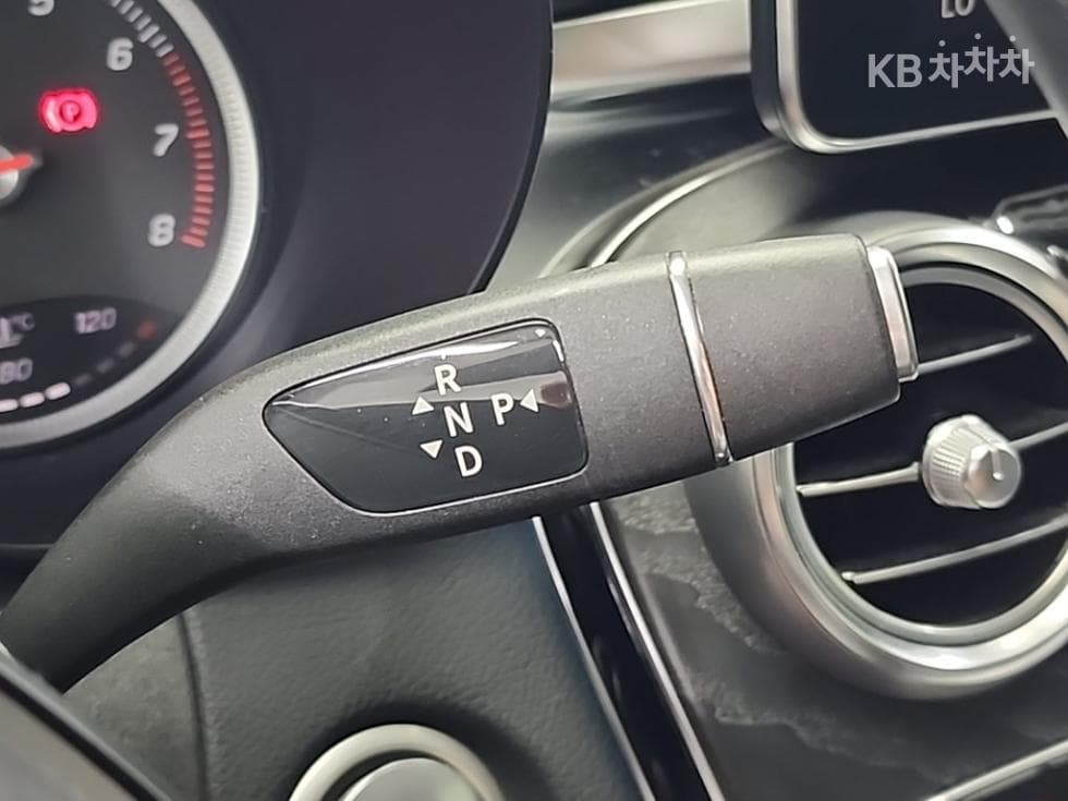 Mercedes-Benz GLC(X253)300 4Matic Standard - 8