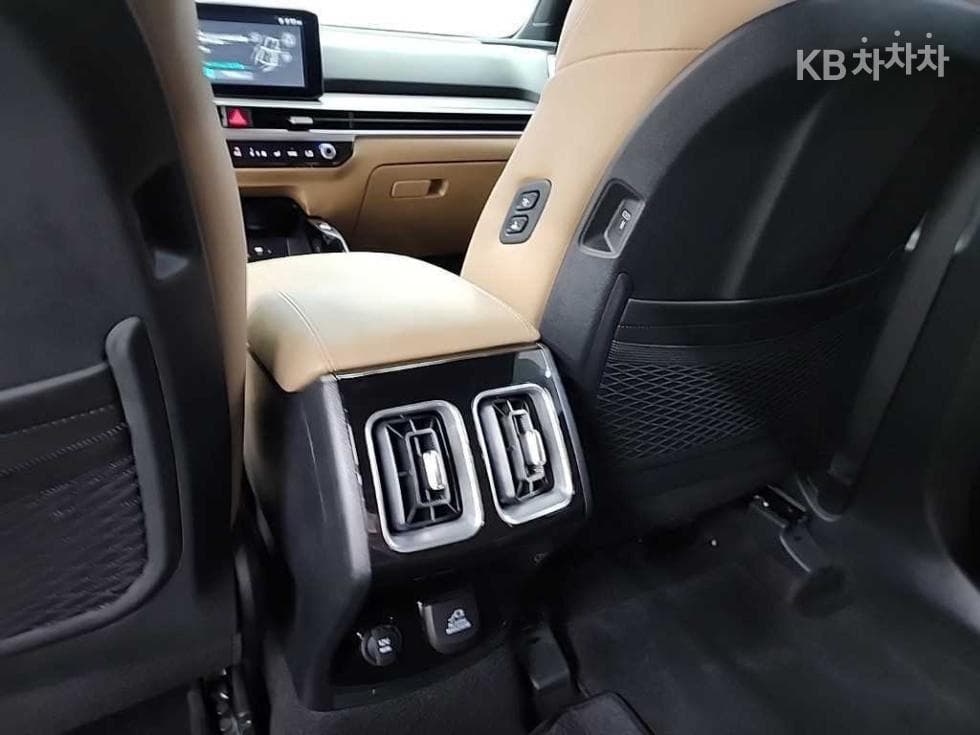 Киа The New (фейслифт) Sorento MQ42.2 Дизел AWD Noblesse - 13