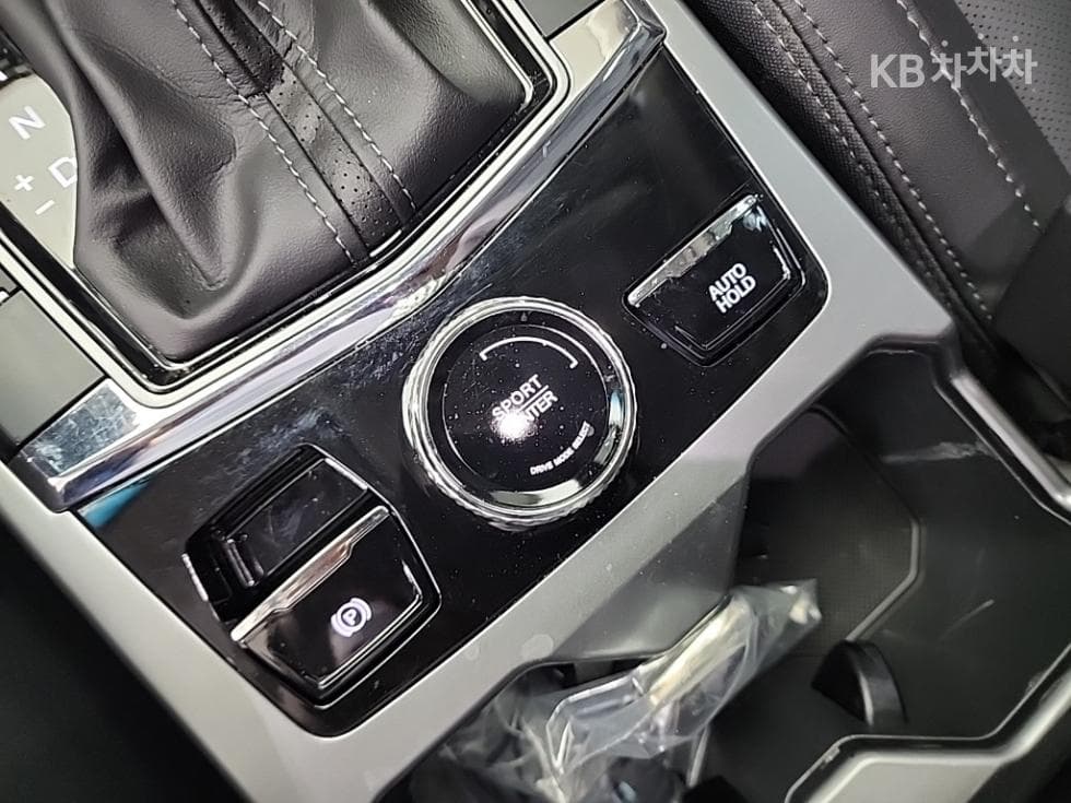 КейДжи Мобилити 뷰티플 코란도1.5 GDi Turbo 2WD C5 Plus - 19