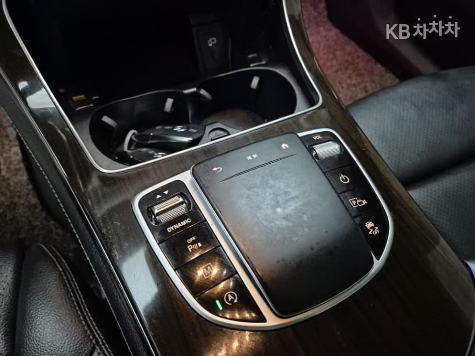 Mercedes-Benz GLC(X253)300 4Matic Standard - 18