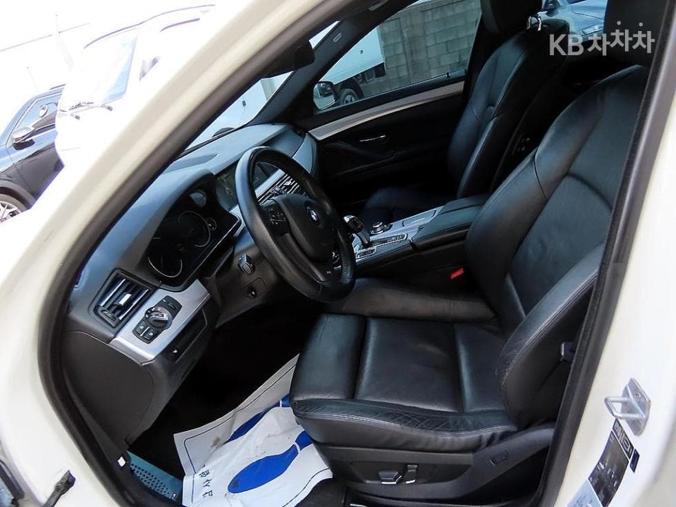 BMW Нов5 Серия520d F10 - 5