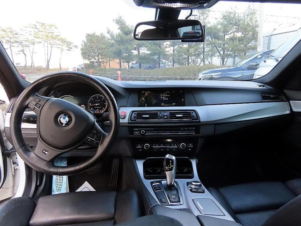 BMW Нов5 Серия520d F10 - 7