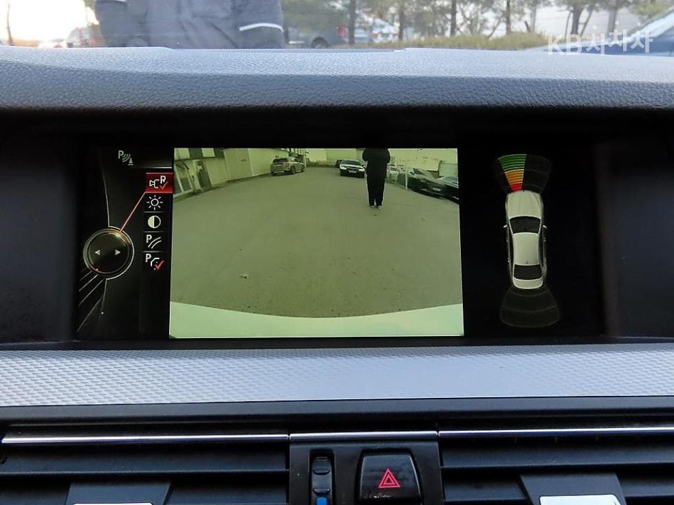 BMW Нов5 Серия520d F10 - 15