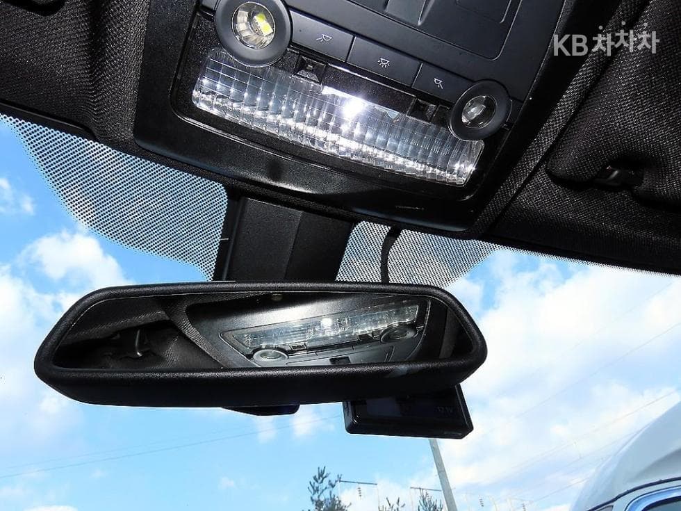 BMW Нов5 Серия520d F10 - 16