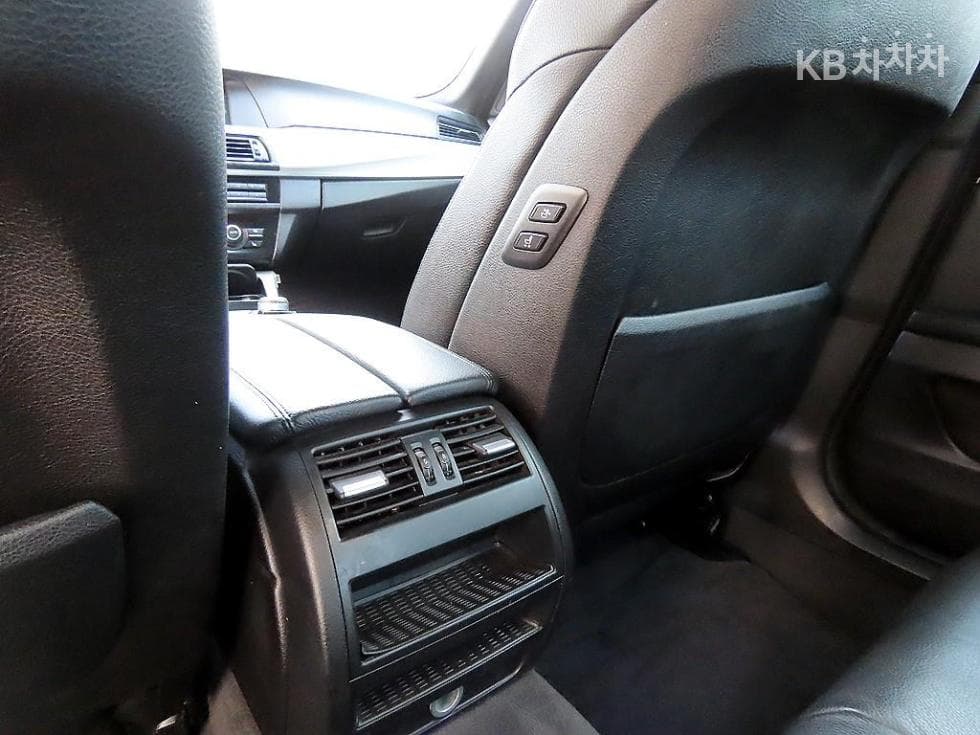 BMW Нов5 Серия520d F10 - 17