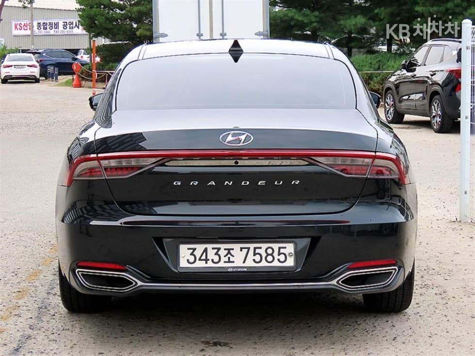Hyundai The New (facelift) Grandeur (Azera)3.3 Exclusive - 4