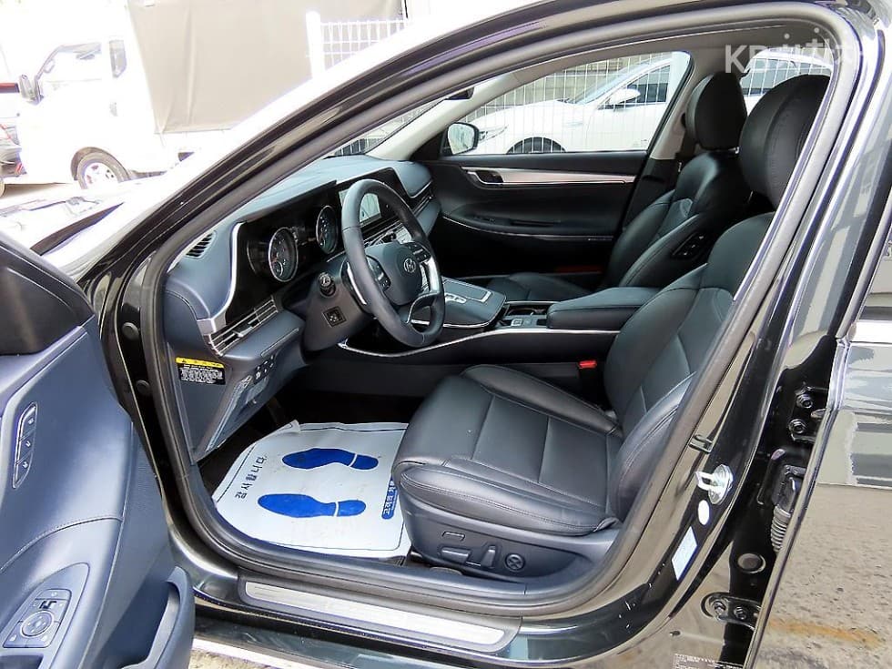 Hyundai The New (facelift) Grandeur (Azera)3.3 Exclusive - 5