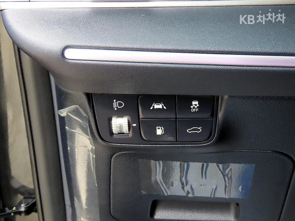 Hyundai The New (facelift) Grandeur (Azera)3.3 Exclusive - 12