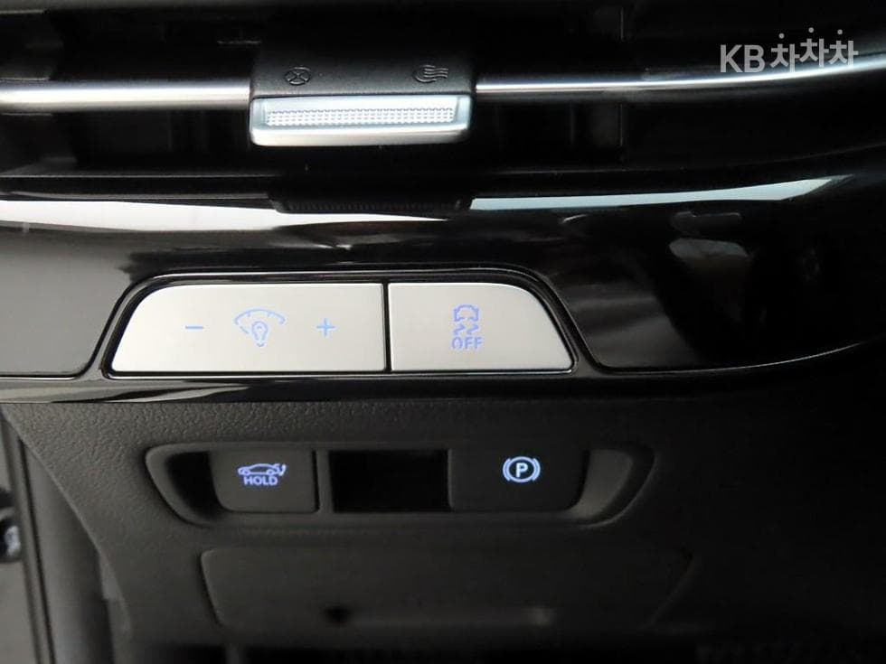 Дженезис G80(RG3)2.5 Турбо Бензин Директ Инжекция 2WD - 16