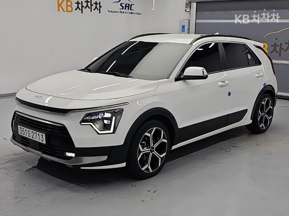 Киа Ди Всеново Ниро 1.6 HEV Signature - Image 1