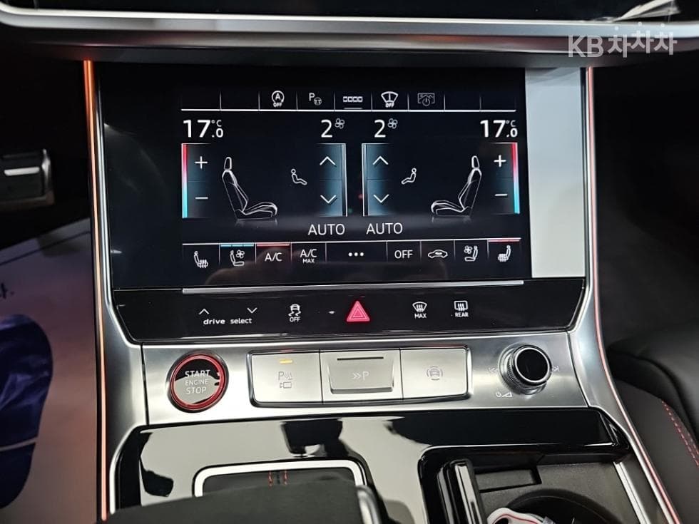 Audi RS6(C8)4.0 TFSI Avant Performance - 10