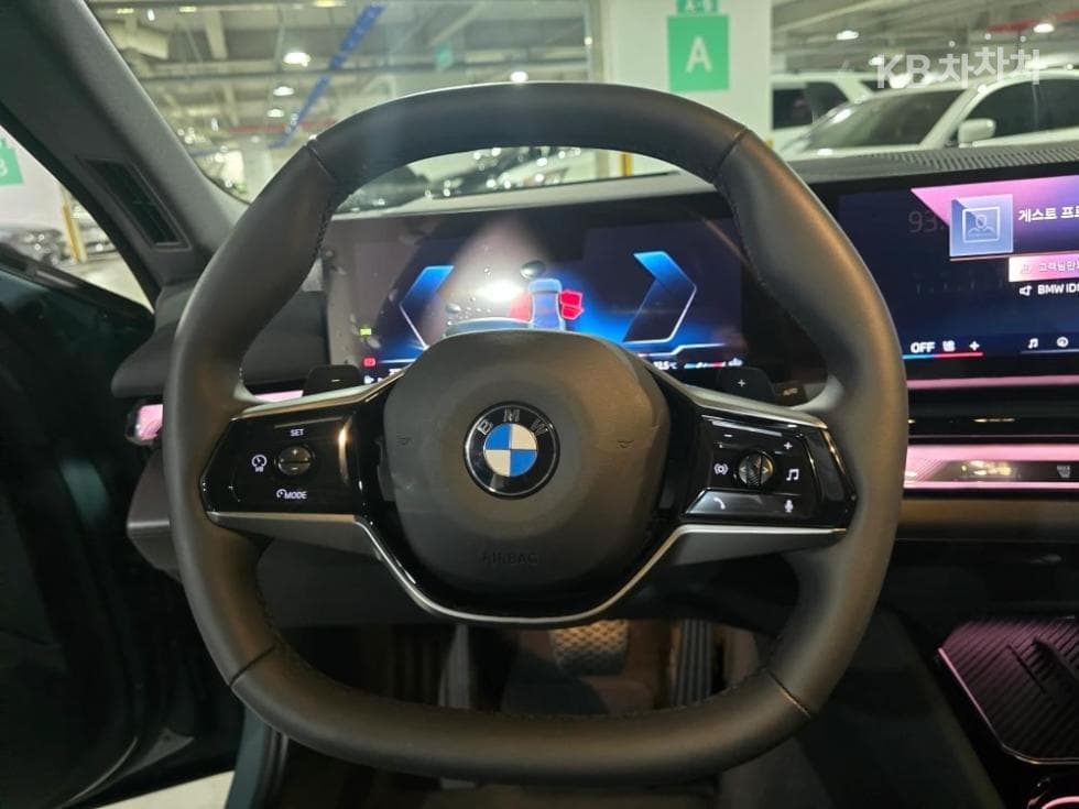 BMW New5 Series(G60)520i Standard - 18