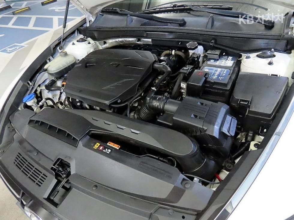 Хюндай Соната (DN8)2.0 LPG Рент-а-кар Смарт - 22