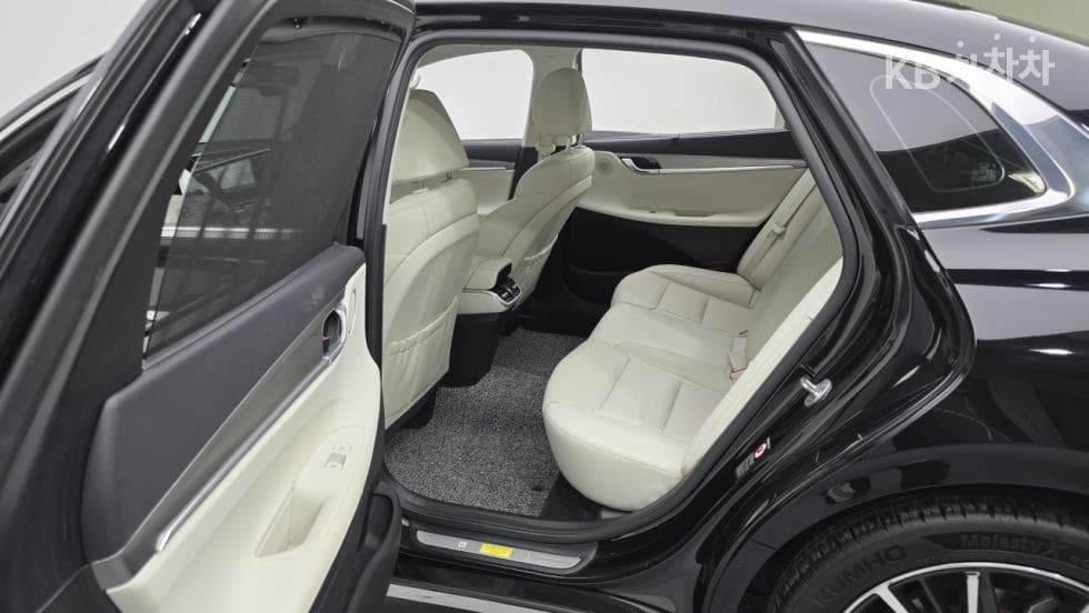Хюндай The New (фейслифт) Grandeur (Azera)2.5 Le Blanc - 13