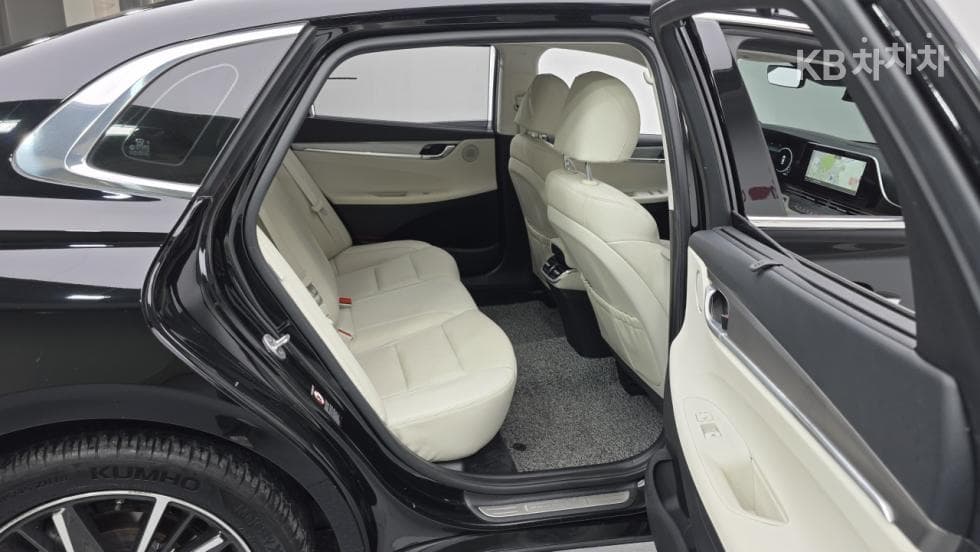 Хюндай The New (фейслифт) Grandeur (Azera)2.5 Le Blanc - 15
