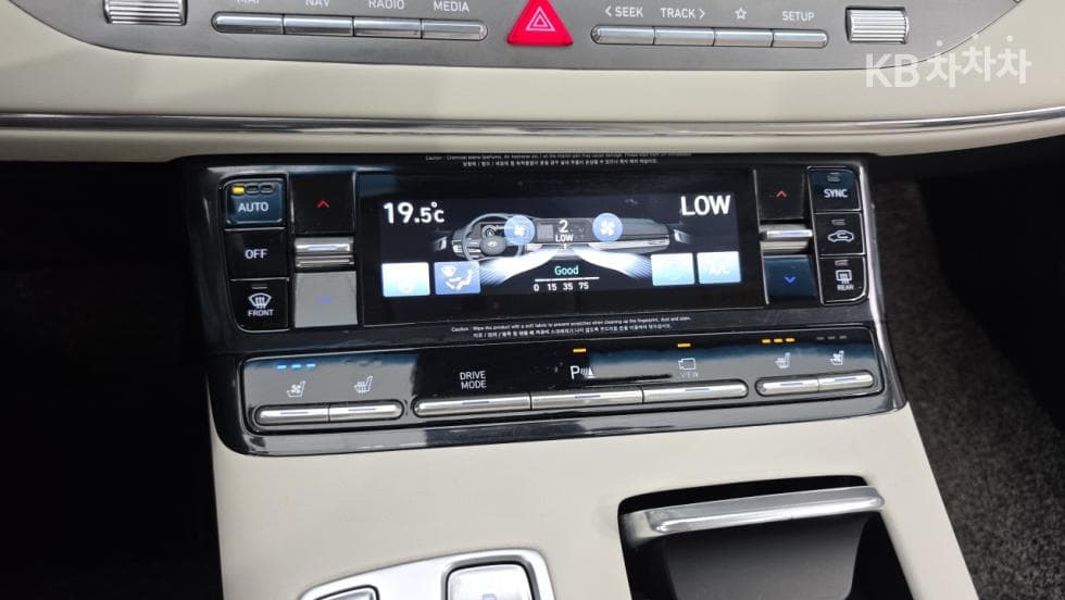 Хюндай The New (фейслифт) Grandeur (Azera)2.5 Le Blanc - 21